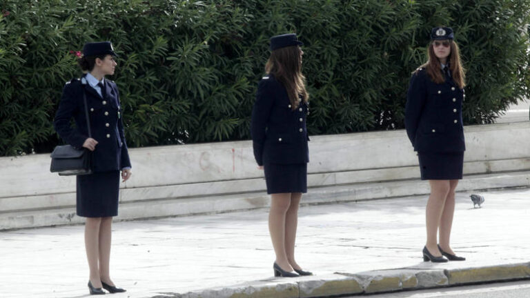 Απόφαση σταθμός: Και γυναίκες κάτω από 1,70 στις σχολές της αστυνομίας