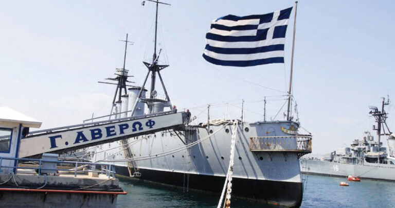 To εσωτερικό του θρυλικού Θωρηκτού Αβέρωφ είναι γεμάτο ιστορία