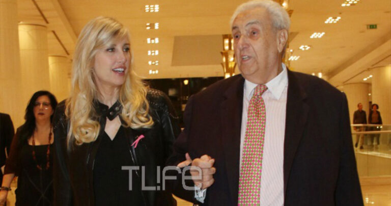 O Κοντομηνάς έκανε νέα επίσημη έξοδος με την όμορφη σύντροφό του