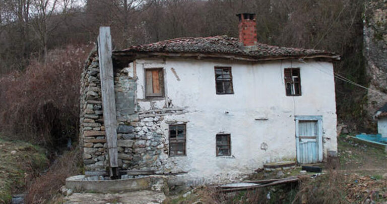 Το σπίτι που γεννήθηκα μου το πήρατε τελικά