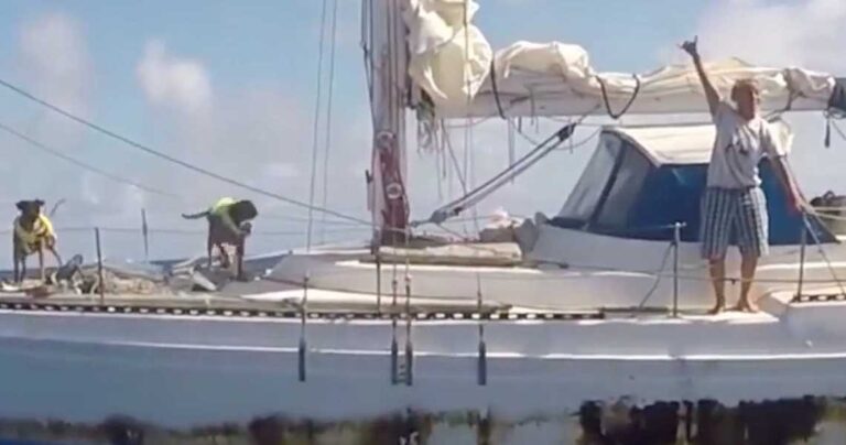 Δύο γυναίκες διασώθηκαν μετά από πέντε μήνες χαμένες στη θάλασσα