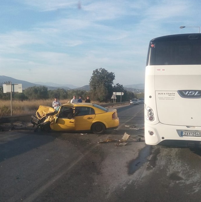 Τροχαίο - δυστύχημα - Μαρκόπουλο - Ταξί - Λεωφορείο