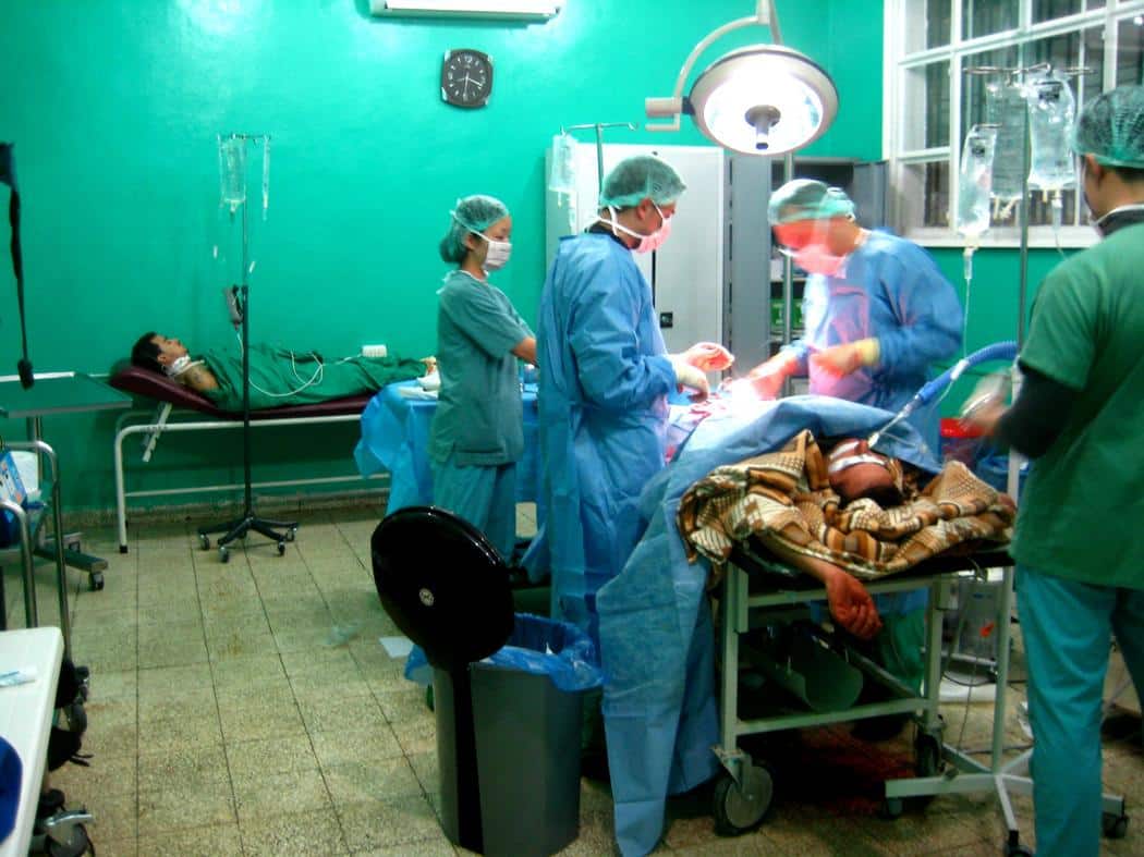 Ο Πατρινός γιατρός που σώζει ζωές στις εμπόλεμες ζώνες του πλανήτη 24 d111375cf845252ca2bd005852feb088