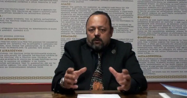 Εμφανίστηκε πάλι ο Σώρρας: Αποκαλεί “κερατάδες” τους πρώην συνεργάτες του σε ηχητικό μήνυμα