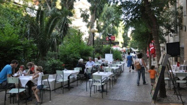 Πώς έγινε το Κουκάκι η πιο περιζήτητη γειτονιά στην Αθήνα;