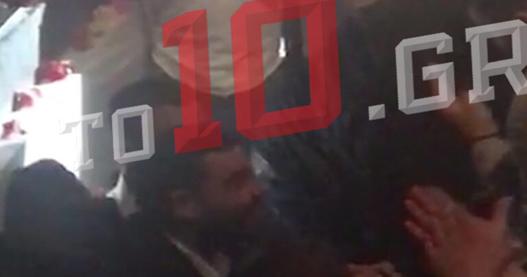 Ο βουλευτής του ΣΥΡΙΖΑ συμμετέχει στο εθνικό πένθος ξεφαντώνοντας στα μπουζούκια