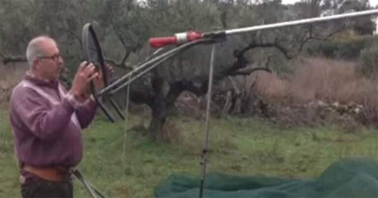 Αγρότης από τα Κύθηρα έφτιαξε πατέντα για να μαζεύει ξεκούραστα ελιές