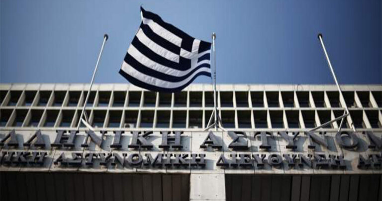 Ανήλικη Ρουμάνα απέδρασε μέσα από τη ΓΑΔΑ σκαρφαλώνοντας από τις σκαλωσιές