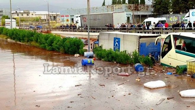 Ελευσίνα: Λεωφορείο του ΚΤΕΛ με 12 επιβάτες εγκλωβίστηκε σε νερά χειμάρρου 2 47511b896cb49ce14a9a1c02c0c7ea58