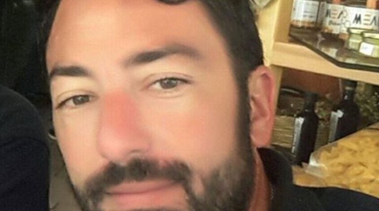 «Μητέρα φοβάμαι, πνιγόμαστε»: Τα τελευταία λόγια 36χρονου που έχασε τη ζωή του στη Μάνδρα