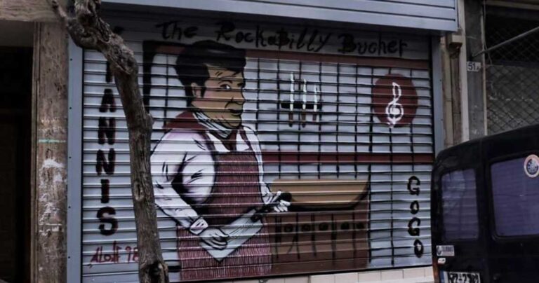 Με γκράφιτι απαντά κρεοπώλης σε αναρχικούς που έσπασαν το μαγαζί του