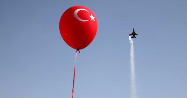 Θέμα αποχώρησης από το ΝΑΤΟ ετοιμάζεται να θέσει η Τουρκία