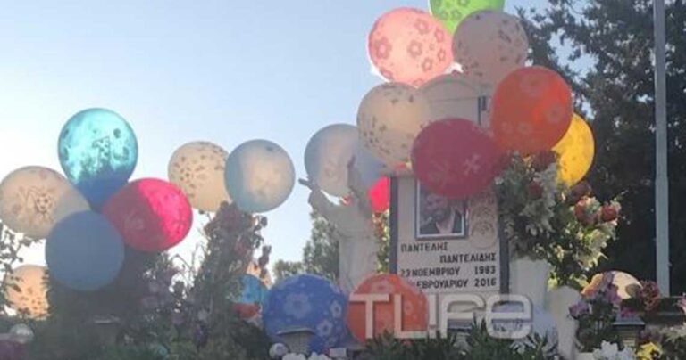 Στόλισαν με μπαλόνια το σημείο που σκοτώθηκε ο Παντελής Παντελίδης – Σαν σήμερα είχε γενέθλια