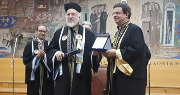 Επίτιμος διδάκτωρ του ΑΠΘ ο Διονύσης Σαββόπουλος