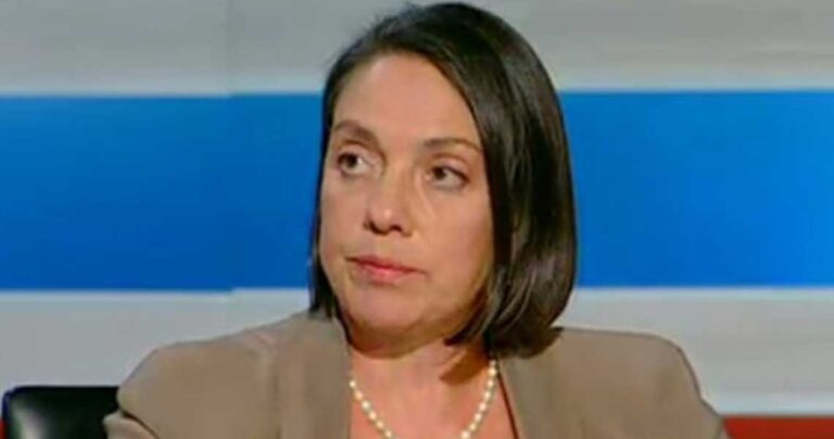 Μιράντα Ξαφά: «Οι συντάξεις πρέπει να περικοπούν κι άλλο»