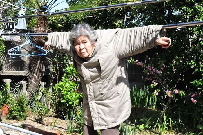 funny self portraits kimiko nishimoto 89 year old 12 5a0a9dee7a7f6 700