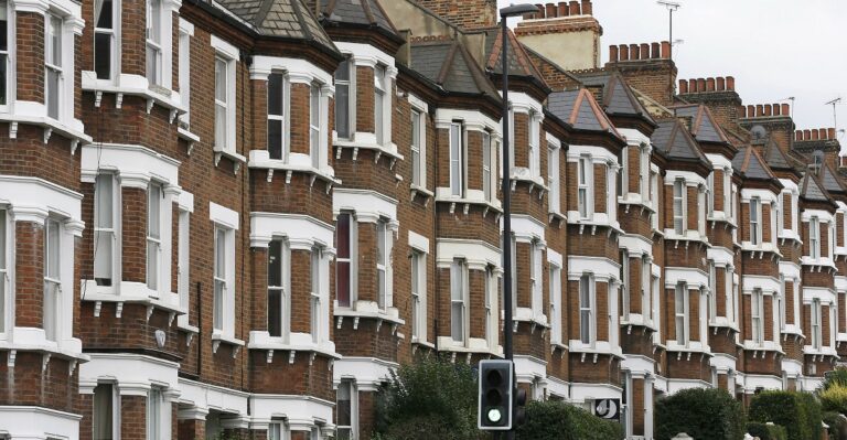 Έρχεται ΕΝΦΙΑ και για τα ακίνητα του εξωτερικού