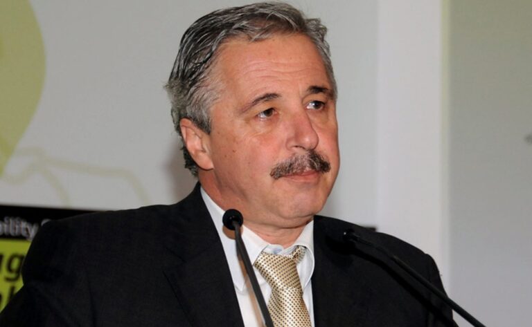 Μανιάτης: «Ο Τσίπρας θα μείνει στην ιστορία επειδή προσέθεσε δύο αχρείαστα μνημόνια»
