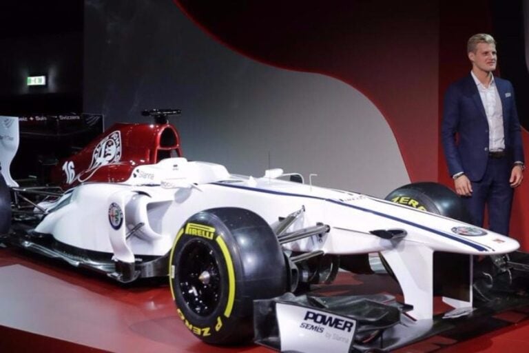 Με αυτό το μονοθέσιο επιστρέφει η Alfa Romeo στη Formula 1 μετά από 21 χρόνια