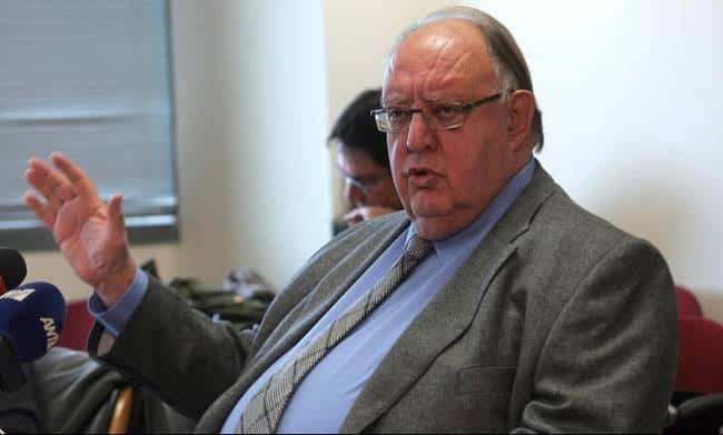 «Μακεδονική Δημοκρατία των Σκοπίων» το όνομα που προτείνει ο Πάγκαλος για τα Σκόπια