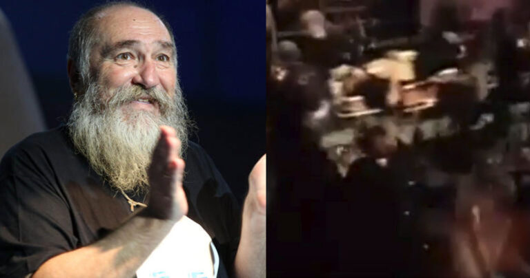 Κατέρρευσε πάνω στη σκηνή ο Τζίμης Πανούσης
