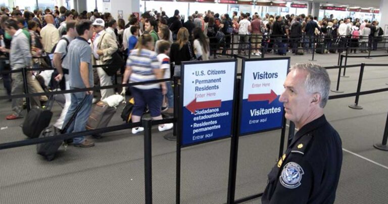 ΗΠΑ: Αυστηρότεροι έλεγχοι για τους Έλληνες ταξιδιώτες από το 2018