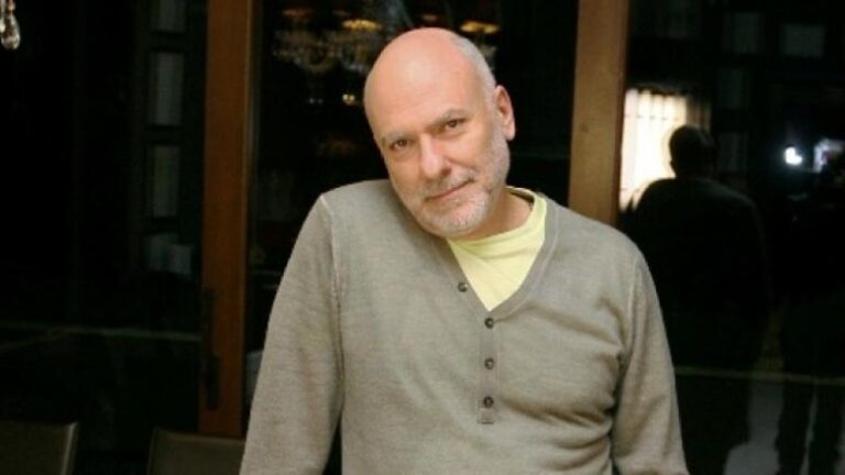 Τη μεγαλύτερη μάχη της ζωής του δίνει τα φετινά Χριστούγεννα ο Χρήστος Σιμαρδάνης