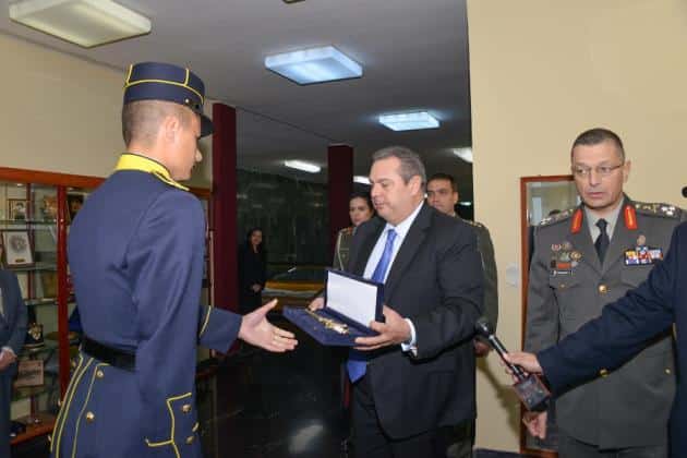 Βούρκωσε o Καμμένος  με τον πρωτοετή Εύελπι