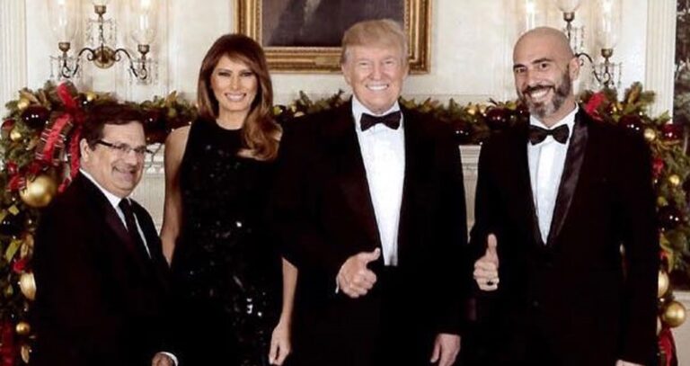 Ο Βαλάντης πήγε ξανά στον Λευκό Οίκο και έβγαλε φωτογραφία με τον Τραμπ