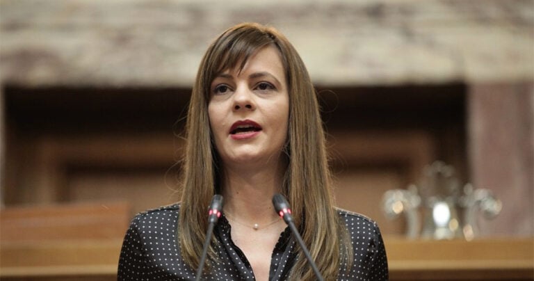 Υποχρεωτική αργία η 26η Δεκεμβρίου