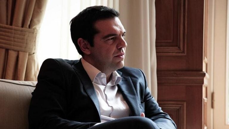 Τσίπρας: «Με το επίδομα νεανικής αλληλεγγύης επενδύουμε στην ελπίδα για το μέλλον»