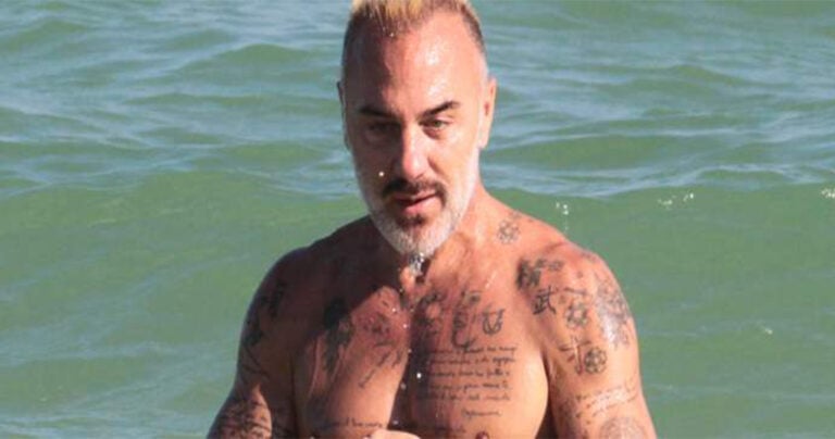 Ο 50χρονος Ιταλός πλεϊμπόι εμφανίστηκε με το πιο μικροσκοπικό μαγιουδάκι