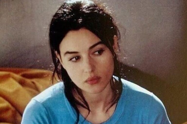 10 πράγματα που κάνουν οι γυναίκες και προσελκύουν τους άνδρες σαν μαγνήτες