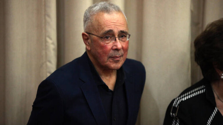 Ζουράρις: «Δεν ψηφίζω σύνθετη ονομασία με τον όρο «Μακεδονία»»