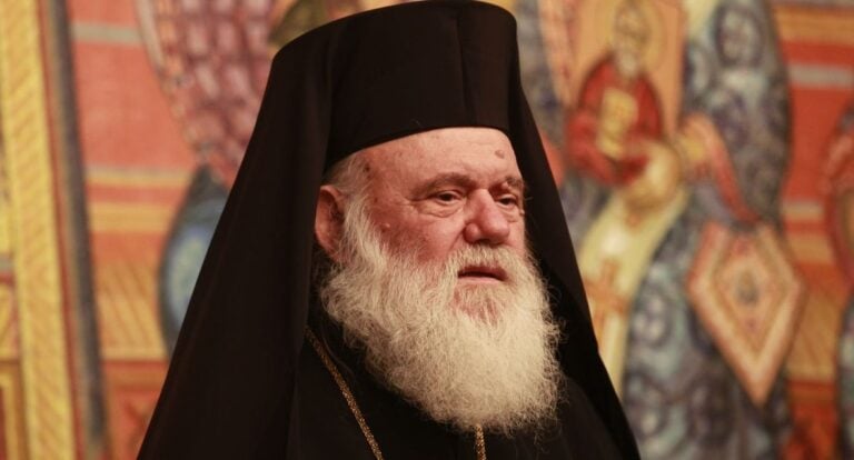 «Δεν χρειάζονται συλλαλητήρια και φωνές, αλλά εθνική συναίνεση, συνεννόηση και ομοψυχία»