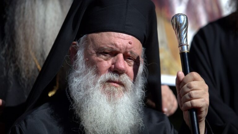 Σύσσωμη η Εκκλησία της Ελλάδος βγαίνει μπροστά για το Μακεδονικό