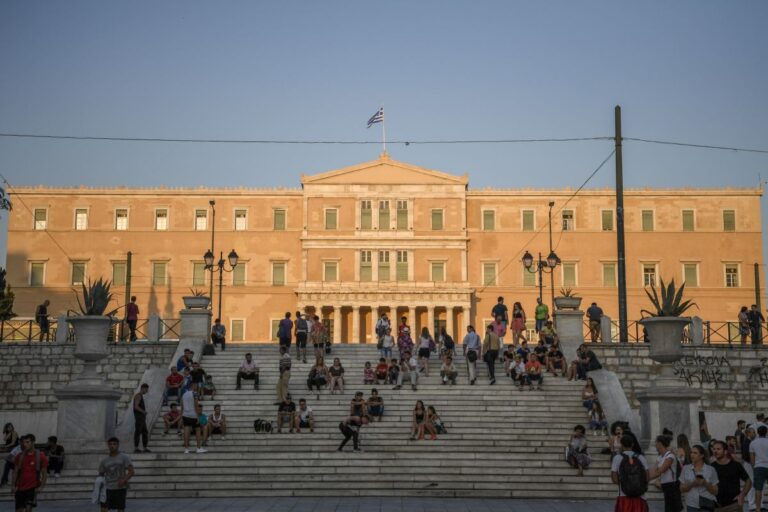 Αυξήθηκαν κατά 65% οι φορείς του Δημοσίου από το 2015 ως το 2017
