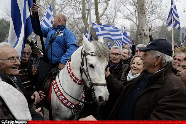 Διεθνή ΜΜΕ: Οι Έλληνες απαιτούν να αλλάξουν τα Σκόπια την ονομασία τους 3 b174d91d90e8e184b5ae605ba1c59bbb