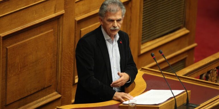 Δανέλλης: «Βέβαια θα ψήφιζα ονομασία «Δημοκρατία της Μακεδονίας»»