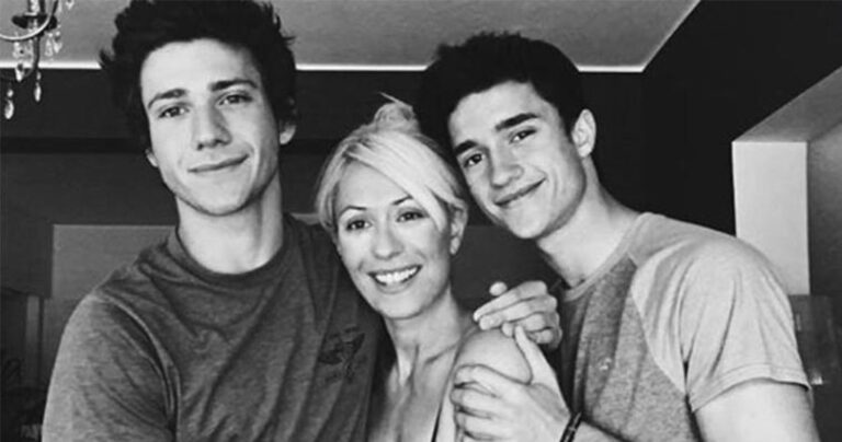 Οι γιοι της Μπακοδήμου μας δείχνουν τον τρίτο 10χρονο αδελφό τους