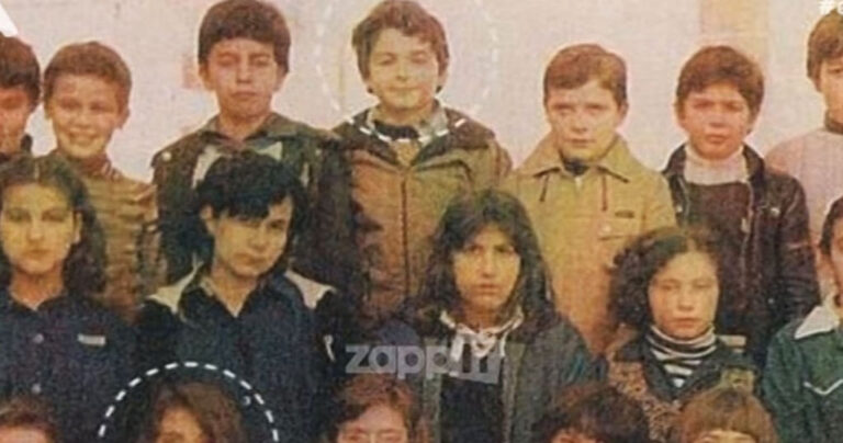 Μενεγάκη και Λιάγκας στην ίδια σχολική φωτογραφία