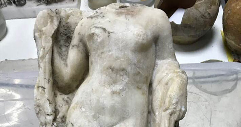 Ανακαλύφθηκε άγαλμα της θεάς Αφροδίτης στο Μετρό Θεσσαλονίκης