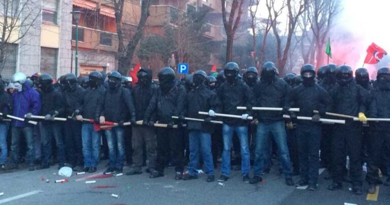 Εξάρχεια: Αναρχικοί κηρύσσουν διαρκή πόλεμο στους ναρκέμπορους