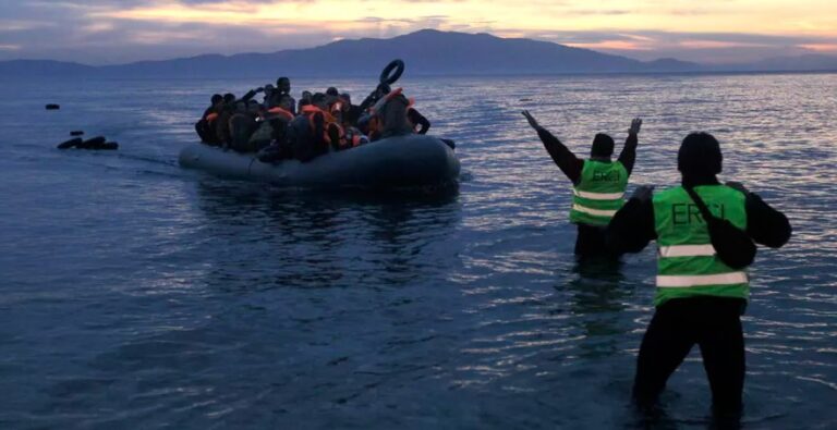 Τούρκοι δικαστικοί και δημόσιοι υπάλληλοι αποβιβάστηκαν στις Οινούσσες και ζητούν άσυλο