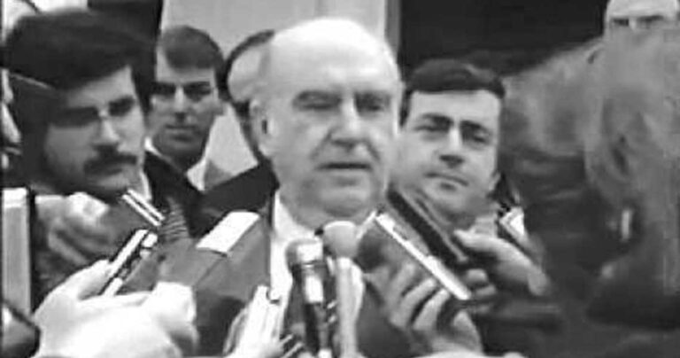 Η ιστορική «πολεμική» ομιλία του Ανδρέα Παπανδρέου που έτρεψε σε φυγή τους Τούρκους το 1987