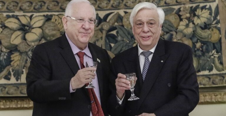 Εσπασε η καρέκλα του Ισραηλινού προέδρου μέσα στο Προεδρικό Μέγαρο
