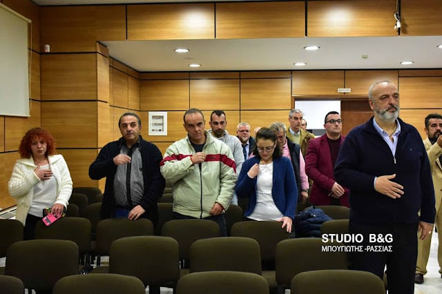 Η Ένωση Γραφείων Κηδειών Πελοποννήσου έκοψε βασιλόπιτα και ευχήθηκε καλές δουλειές 4 dsc 4400pita