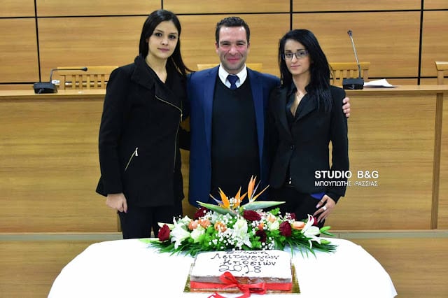 Η Ένωση Γραφείων Κηδειών Πελοποννήσου έκοψε βασιλόπιτα και ευχήθηκε καλές δουλειές 9 dsc 4403pita