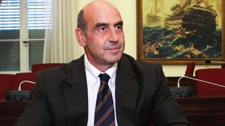 Σε βαριά κατάσταση νοσηλεύεται στη ΜΕΘ ο Γιώργος Βουλγαράκης