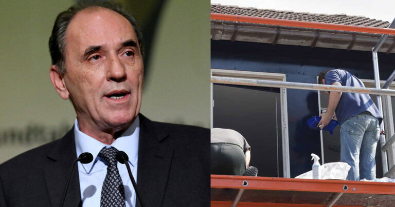 Σταθάκης για Εξοικονομώ κατ’οίκον: «Ήμασταν ετοιμασμένοι για 17.000 άτομα και μπήκαν 1,5 εκατ»